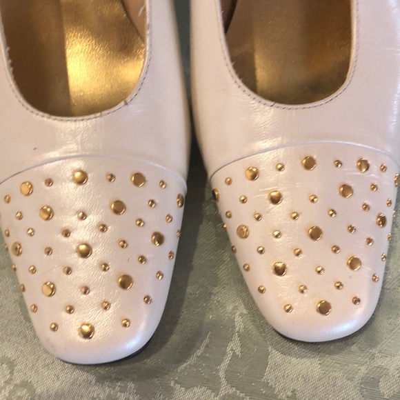 👗3 for $25 SALE Ivory Leather Shoes - Picture 2 of 8